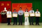 Bế giảng lớp Trung cấp lý luận chính trị - hành chính hệ tại chức ngành Điện lực và Viễn thông.